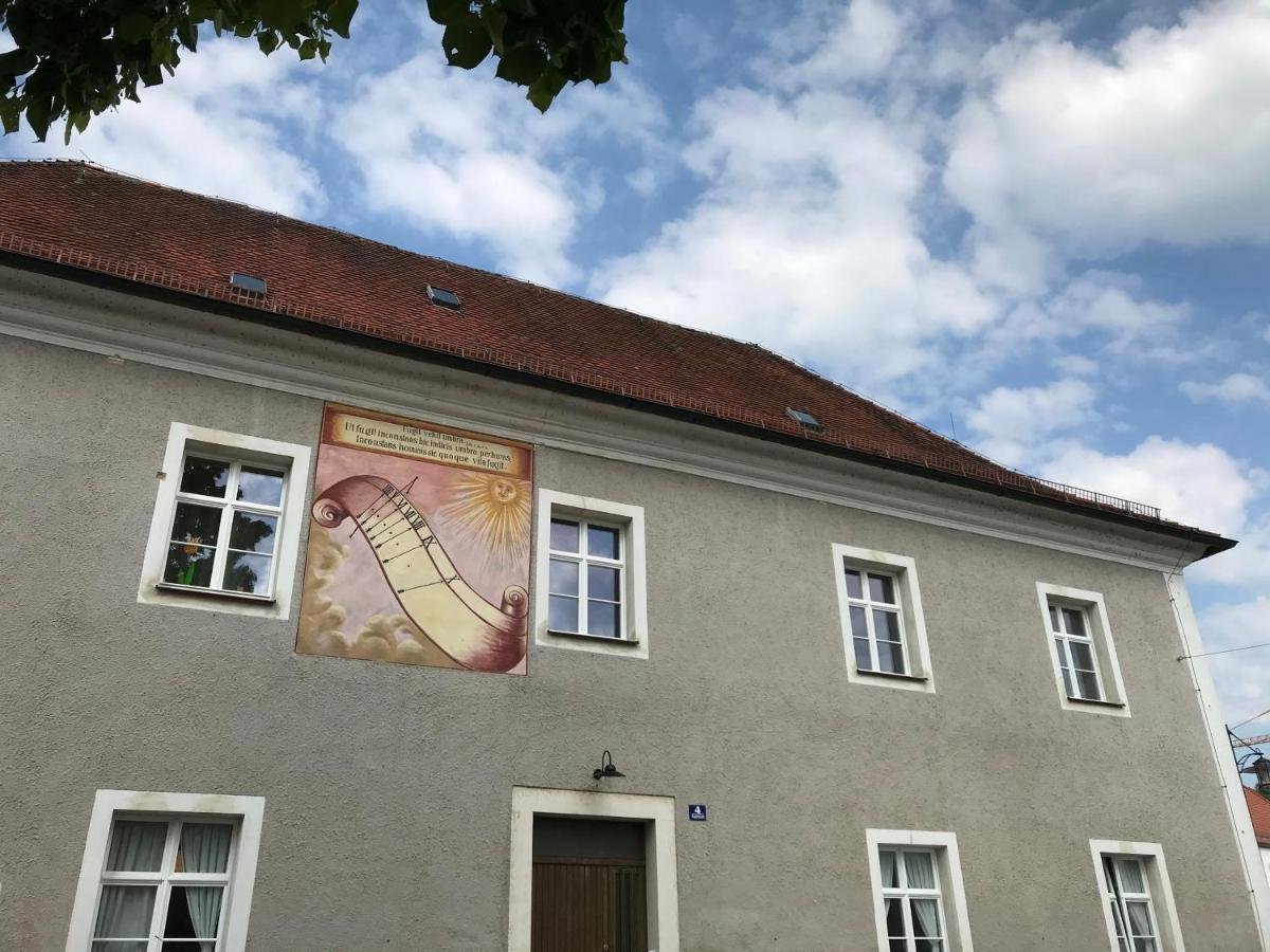 65Qm Wohnung Klosterblick Im Historischen Pfarrhaus Pielenhofen Luaran gambar